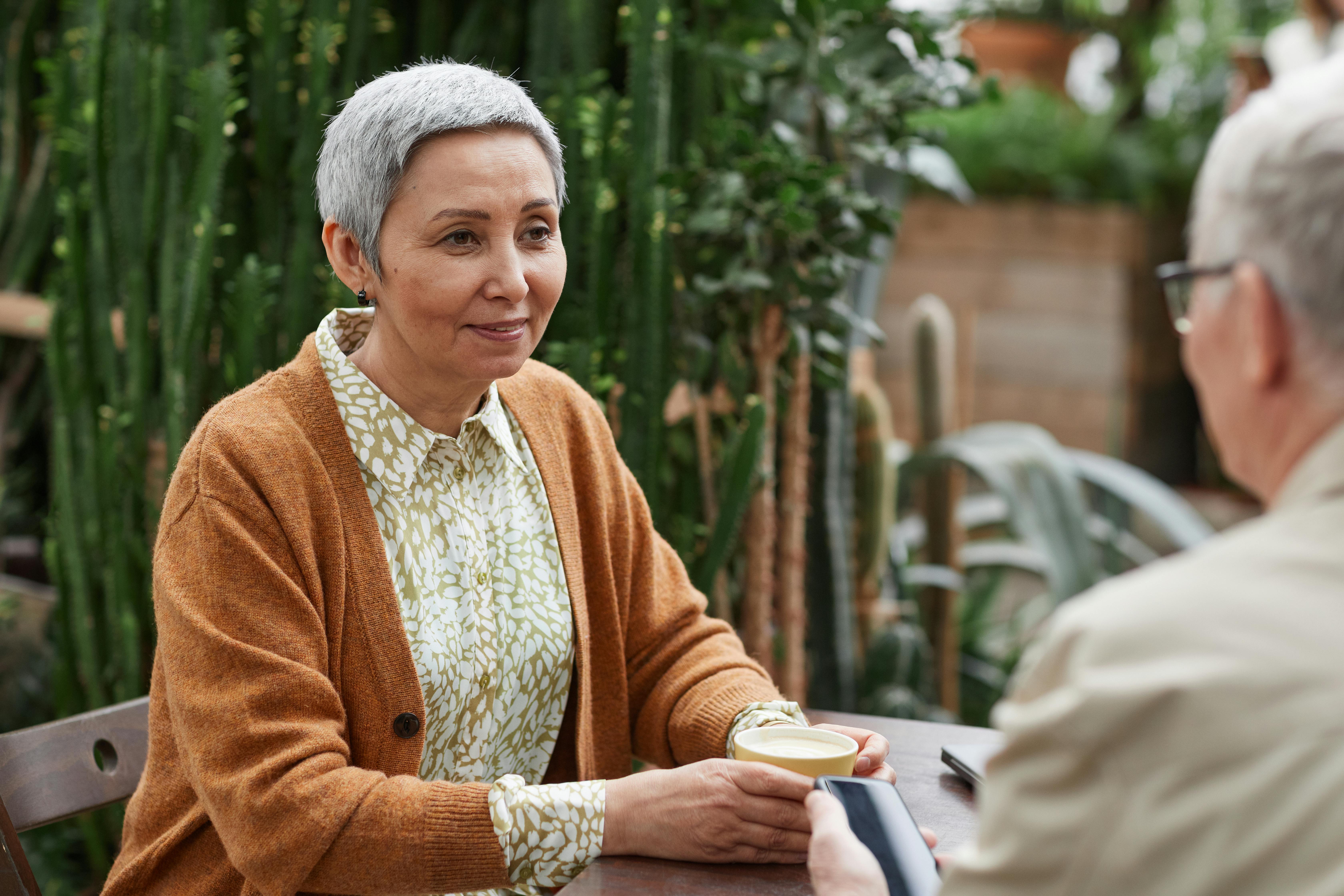 woman-drinking-coffee